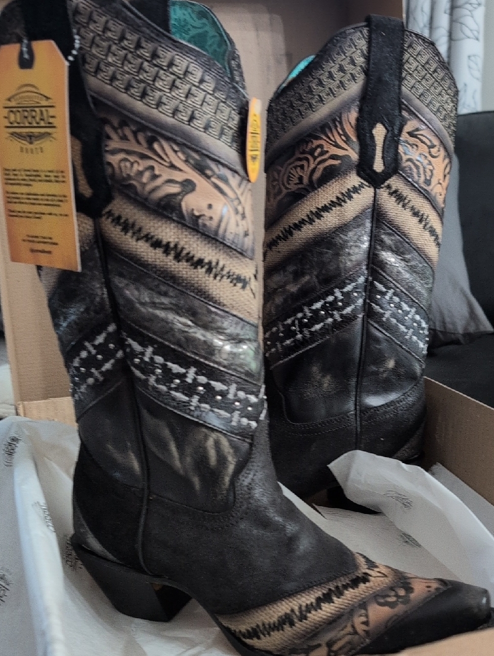 Corral Black and Tan Embroidered Western Boots